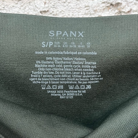 Spanx - Look at Me Now Seamless Leggings in Green Camo - Picture 6 of 6